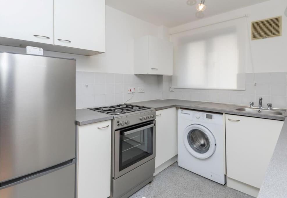 Bright, Nice Interior, Close To The City, 2 Bedroom Apartment Лондон Екстер'єр фото