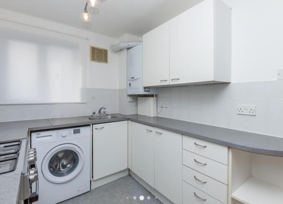 Bright, Nice Interior, Close To The City, 2 Bedroom Apartment Лондон Екстер'єр фото