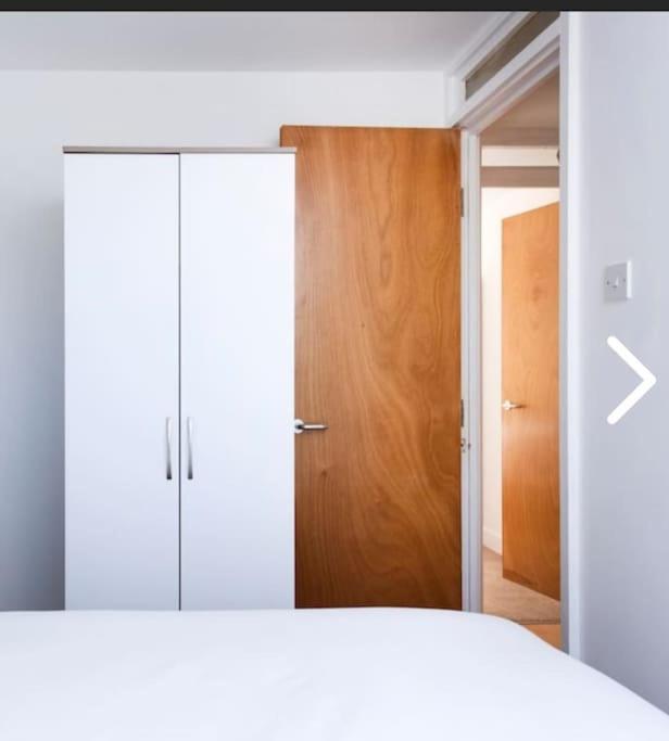 Bright, Nice Interior, Close To The City, 2 Bedroom Apartment Лондон Екстер'єр фото